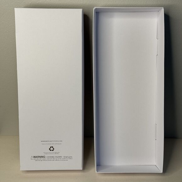 East 59th Street St Integrity Toys Empty Box Lid Storage Replacement IT White - Picture 2 of 13